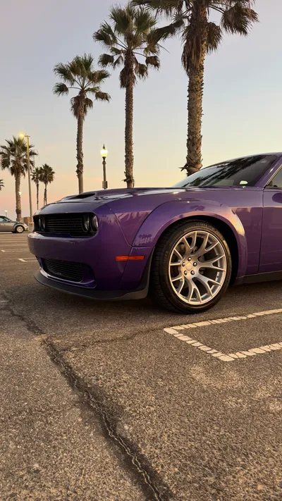 Luis's 2020 Dodge Challenger — photo 2