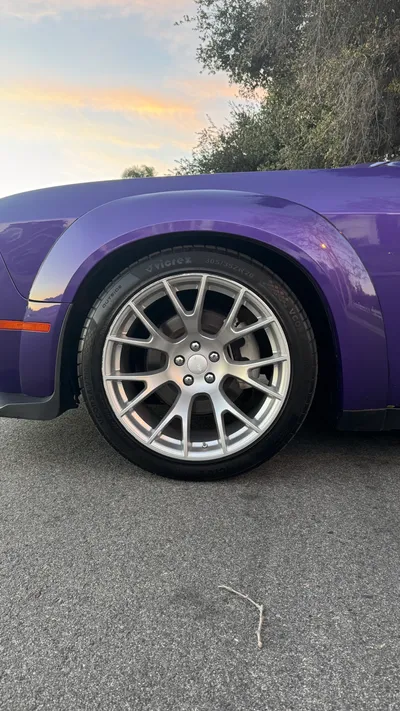 Luis's 2021 Dodge Challenger — photo 2