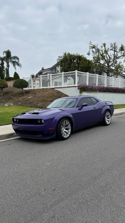 Luis's 2023 Dodge Challenger — photo 2