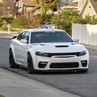 Luis Villacrez's 2021 Dodge Charger — photo 3